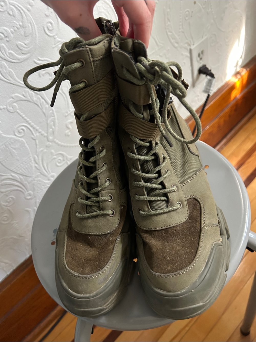 Olive Green Military-Style Tactical Boots